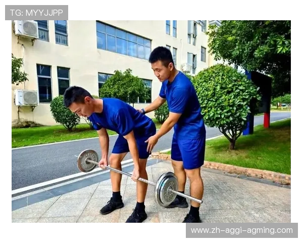 篮球运动员赛季中技术提升与体能维护平衡的科学训练策略